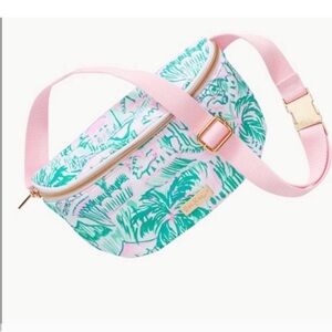NWT Lilly Pulitzer GWP Fanny Bag
Colorful Camouflage
Bright Agate Green